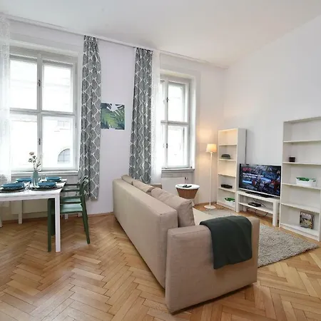 Apartment Jecna Prague